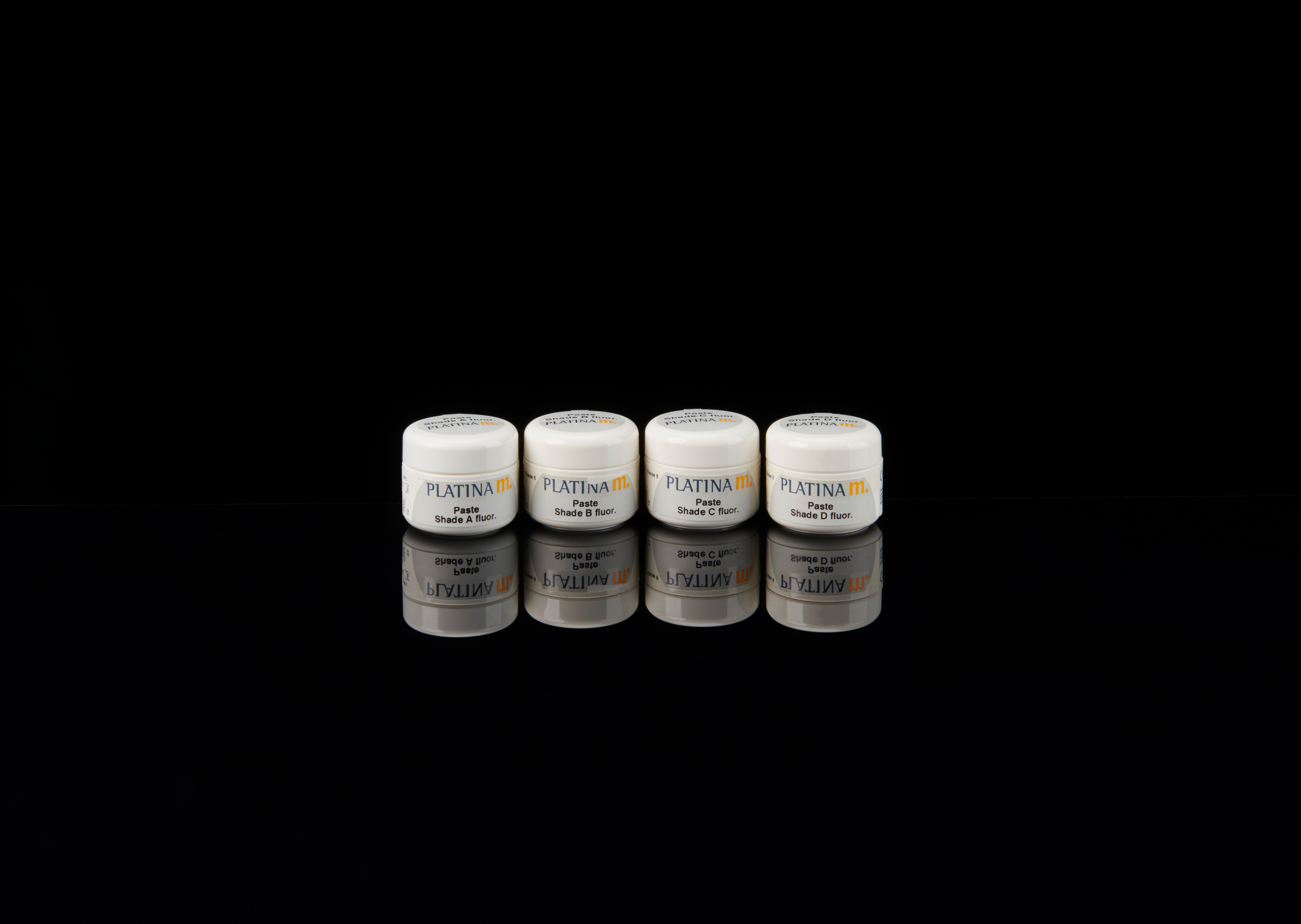 PLATINA® M Shade fluor. A (Paste) - 3g PLATINA® M Shade fluor. A (Paste) - 3g